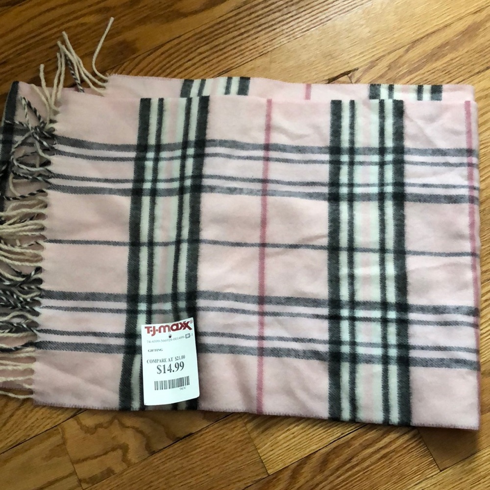 Pretty plaid scarf